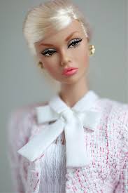 A Poppy in pink for a portrait