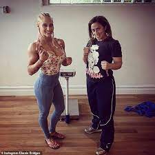 Conor benn vs samuel vargas | plus shannon courtenay vs ebanie bridges. Glamorous Maths Teacher Dubbed The Blonde Bomber Has Sights Set On Boxing Title Express Digest
