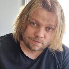 Amanda Millar (@MillarIAM)