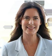 Jesse Parry's Instagram, Twitter & Facebook