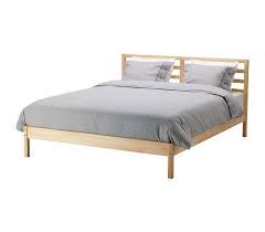 Hide away clutter, show off your favourites, and organise it all by creating storage combinations that fit the specifics of your home. Tarva Bed Frame