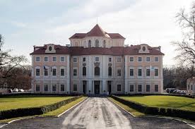 Pin Von Gerald Sit Auf Stunning Places Spaces In 2020 Schloss Architektur Immobilien Kaufen