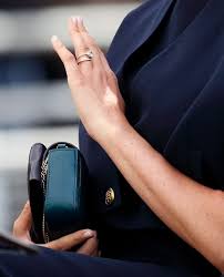 Markle's engagement ring includes a center stone sourced from botswana—a place very close to prince harry's heart—nestled between two smaller, round diamonds. Thoughts On Meghan Markle S New Engagement Ring The Adventurine