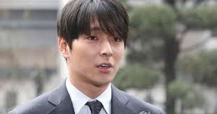 Lãnh 5 năm tù vì tội hiếp dâm, Choi Jong Hyun làm đơn kháng án