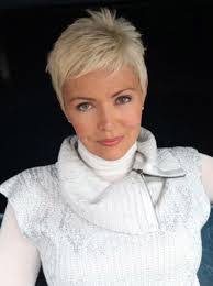 Dena Bowen's Instagram, Twitter & Facebook