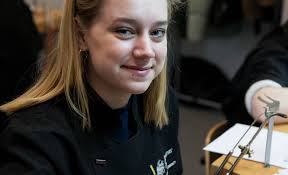 Former The London Art Works apprentice, Maddy Rowe, named Goldsmiths'  Company Apprentice of the Year winner at Mansion House