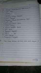 Dalam teks anekdot, antonim digunakan untuk menyindir secara halus dan mengutarakan sebuah teks anekdot dapat dibangun dari kalimat sindiran berstruktur pengandaian, perbandingan, dan teks di atas merupakan teks anekdot perbandingan yang membandingkan ibu dengan koruptor. Tolong Jawab Nanti Ku Kasih Jawaban Terbaik Brainly Co Id