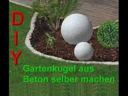 Betonkugel Im Ball Selber Giessen Beton Gartendeko Selbst Herstellen Diy Gartenkugel Machen Bauen Youtube Gartenkugeln Betonkugeln Garten Deko