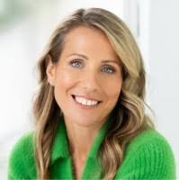 3900+ "Lynda &" profiles