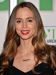 Bad agent ruining a talented actress's career