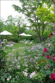 ご近所のお庭 庭 花壇 レイアウト 美しい庭