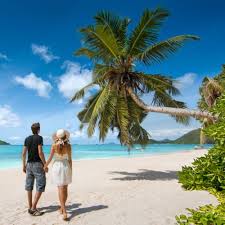 Csodálatos éghajlat, csodálatos strandok, csodálatos tájak vonzzák az utazókat a világ minden tájáról. Seychelle Szigetek Repulojegy Vista Repulojegy