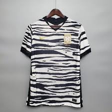 O tecido 100% poliéster proporciona uma sensação leve e respirável para garantir o máximo conforto esportivo. Camisa Da Korea Do Sul Away 2020 Camisa De Portugal Camisa Da Alemanha Camisa Italia