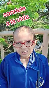 gracias por su apoyo viendo mis videos amigos. #sonrielealavida  #graciasamigos #saludostiktokers