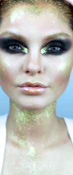 Pin By Alinka Up On Inspiration Makeups Color Combinations Fashion Show Makeup High Fashion Makeup Runway Makeup