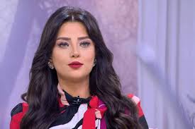 وكانت رضوى الشربيني أعلنت في ديسمبر الماضي توقف برنامج هي وبس الذي كانت تقدمه على فضائية cbc سفرة وحصولها على إجازة طويلة حسب قولها لأسباب ذكرتها خلال آخر حلقة لها. Ø¥ØµØ§Ø¨Ø© Ø§Ù„Ø¥Ø¹Ù„Ø§Ù…ÙŠØ© Ø§Ù„Ù…ØµØ±ÙŠØ© Ø±Ø¶ÙˆÙ‰ Ø§Ù„Ø´Ø±Ø¨ÙŠÙ†ÙŠ ÙˆØ£Ø³Ø±ØªÙ‡Ø§ Ø¨ÙÙŠØ±ÙˆØ³ ÙƒÙˆØ±ÙˆÙ†Ø§ ÙÙƒØ± ÙˆÙÙ† Ù†Ø¬ÙˆÙ… ÙˆÙ…Ø´Ø§Ù‡ÙŠØ± Ø§Ù„Ø¨ÙŠØ§Ù†