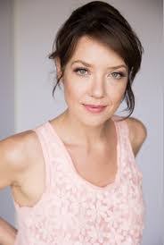 Lauren Cook's Instagram, Twitter & Facebook