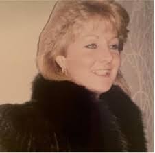 Dianne Quinn's Instagram, Twitter & Facebook