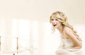The singer is back with her ninth studio album evermore , out now. Fearless Album Taylor Swift Wallpapers Wallpaper Cave