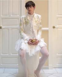 What i have done is take some of the ideas in the 25 sissy station assignments and write them into some of the 40 steps. Untitled Escurridizo69 Flickr Men Wearing Skirts Androgynous Fashion Gender Fluid Fashion