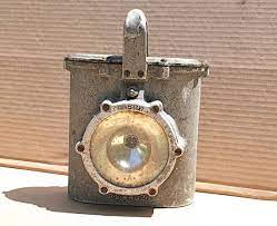 Vintage Battery Operated Lantern Flashlight Spotlight In Metal Housing With Handle Battery Operated Lanterns Lantern Flashlight Vintage Industrial