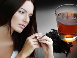 T his will help close the hair cuticle and lock in the hydration. Dry Hair How Does Black Tea Helps To Get Rid Of Dull And Damaged Hair Lifealth