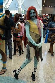 Nightmare Before Christmas Sally Kostum Selber Machen Maskerix De Sally Costume Nightmare Before Christmas Costume Sally Halloween Costume