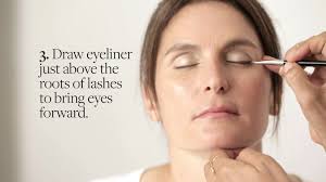 Hold lids taut to get a smooth line there's a trick all eyeliner wearers should know. Makeup Tips For Deep Set Eyes Better Homes Gardens