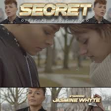 Jasmine Whyte's Instagram, Twitter & Facebook