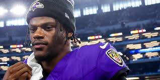 Lamar Jackson injury update: Report reveals Ravens QB's Wednesday practice  status after hurting hamstring