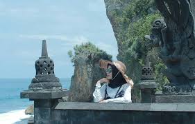 Suasana yang ekonomis cocok untuk liburan keluarga. 10 Potret Keindahan Pantai Ngobaran Mirip Uluwatu