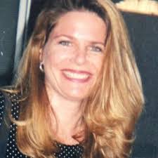 Danielle Helms's Instagram, Twitter & Facebook