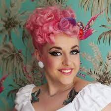 Another one of the best hairstyles for short hair! 40 Pin Up Hairstyles For The Vintage Loving Girl