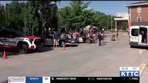 Gopher 50 visits Ronald McDonald House