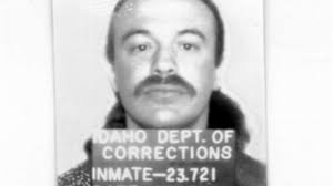 Giustizia senza pietà: malato terminale verrà mandato alla forca in sedia a  rotelle