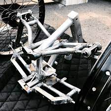 治具なしでも見事な溶接 美しい strokecargotrike cargobike ebike prototype カーゴバイク 三輪 自転車 電動アシスト自転車 cargo bike car repair service electric bike