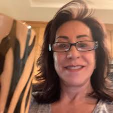 Hello, I'm Linda and something to know about me is I Love positive people,  energy, and vibes. If your Facebook account is in Professional Mode please  follow me and I will folow