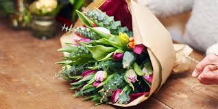 Cara menanam bunga matahari berbeda dengan cara menanam bunga mawar pada umumnya ataupun cara menanam mawar potong yang cantik. 6 Cara Merawat Bunga Potong Agar Tetap Segar Salah Satunya Dengan Soda Merdeka Com