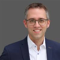 100+ Profile mit dem Suchbegriff „Dirr“