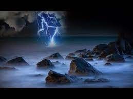 Il tombe quelques gouttes de pluie, de grosses… … dictionnaire de l'academie francaise, 8eme edition (1935). Pluie Relaxante Orage Tonnerre Et Eclairs Calme Le Stress Detente Etude Sommeil Profond Youtube