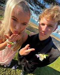 laura (@laura_denmeade) • Instagram photos and videos