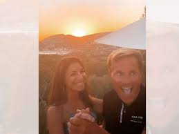 Das paar feiert einen ganz besonderen tag! Dieter Bohlen Und Carina Ausrutscher Video Auf Mallorca Fans Hohnen Stars