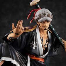 Water law is one of the main characters in the anime/manga series one piece. One Piece Trafalgar Law Statue Allblue World Anime Figuren Shop Jetzt Hier Online Bestellen