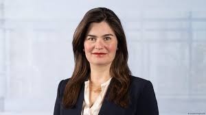 Jennifer Holleis – DW