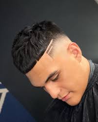 Book your appointment for this week by clicking book in my bio 📲 •Follow  @randy_blendz for more content!! • @cardenasssg • ••#barberlife #barbershop  #barbersofinstagram #barbershopconnect #barber #barber #andis #whal #fade  #faded #youngbarber #