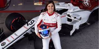 Auch vettel muss noch lernen die rivalen sehen verstappen vorne, doch der muss im zweiten training zugucken. Motorsport Tatjana Calderon Bleibt Die Einzige Frau In Der Formel 1 Mopo De