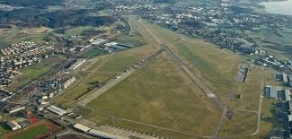 Der shuttleservice zum flughafen hin und zurück hat reibungslos funktioniert. Viel Gegenwind Fur Bund Beim Flugplatz Dubendorf Top Online