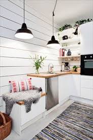 25 Space Saving Small Kitchens And Color Design Ideas For Small Spaces Kleine Kuche Einrichten Skandinavisch Einrichten Kleine Kuche