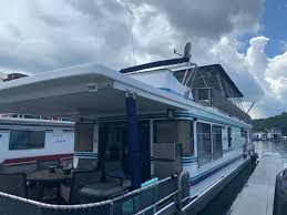 The 75 foot bigfoot houseboat is a great way for a larger group to vacation on dale hollow lake without being crammed together. Dale Hollow Houseboat Sales Home Facebook