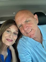 Karyn Lynn's Instagram, Twitter & Facebook